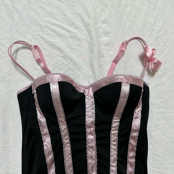 Pink bow corset - Picture 3 of 5